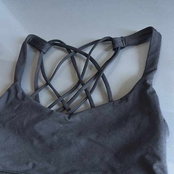 Lululemon Free to Be Bra in Black, A/B Cup - Picture 6 of 8